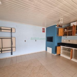 Casa Mobiliada com 200m², 3 dormitórios, 2 vagas, no bairro Santa Lúcia em Caxias do Sul para Alugar