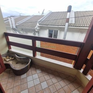 Casa Mobiliada com 200m², 3 dormitórios, 2 vagas, no bairro Santa Lúcia em Caxias do Sul para Alugar