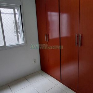 Apto Mobiliado com 60m², 2 dormitórios, 1 vaga, no bairro Santa Lúcia em Caxias do Sul para Alugar