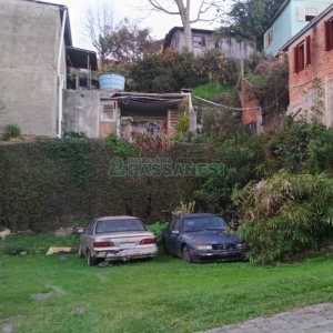 Terreno com 361m², no bairro Salgado Filho em Caxias do Sul para Comprar