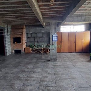 Casa com 130m², 2 dormitórios, 4 vagas, no bairro São Cristóvão em Caxias do Sul para Alugar