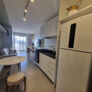 Apto Mobiliado com 45m², 1 dormitório, 1 vaga, no bairro Lourdes em Caxias do Sul para Alugar