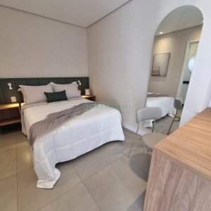Apto Mobiliado com 45m², 1 dormitório, 1 vaga, no bairro Lourdes em Caxias do Sul para Alugar