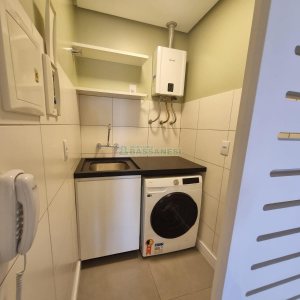 Apto Mobiliado com 45m², 1 dormitório, 1 vaga, no bairro Lourdes em Caxias do Sul para Alugar