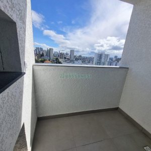 Apto Mobiliado com 45m², 1 dormitório, 1 vaga, no bairro Lourdes em Caxias do Sul para Alugar