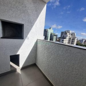 Apto Mobiliado com 45m², 1 dormitório, 1 vaga, no bairro Lourdes em Caxias do Sul para Alugar