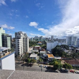 Apto Mobiliado com 45m², 1 dormitório, 1 vaga, no bairro Lourdes em Caxias do Sul para Alugar