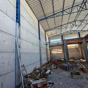 Pavilhão com 430m², no bairro Presidente Vargas em Caxias do Sul para Alugar ou Comprar