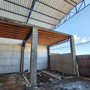Pavilhão com 430m², no bairro Presidente Vargas em Caxias do Sul para Alugar ou Comprar