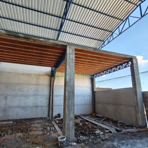 Pavilhão com 430m², no bairro Presidente Vargas em Caxias do Sul para Alugar ou Comprar