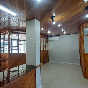 Sala com 60m², no bairro Centro em Caxias do Sul para Alugar