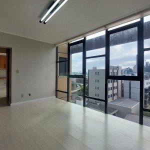 Sala com 60m², no bairro Centro em Caxias do Sul para Alugar