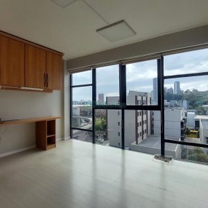 Sala com 60m², no bairro Centro em Caxias do Sul para Alugar