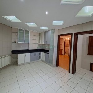 Apartamento com 187m², 3 dormitórios, 2 vagas, no bairro Lourdes em Caxias do Sul para Comprar