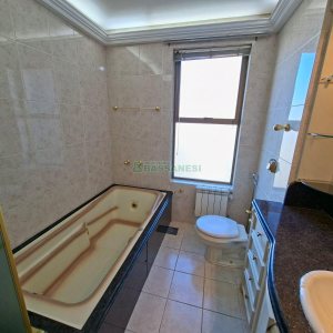 Apartamento com 187m², 3 dormitórios, 2 vagas, no bairro Lourdes em Caxias do Sul para Comprar
