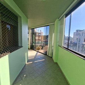 Apartamento com 187m², 3 dormitórios, 2 vagas, no bairro Lourdes em Caxias do Sul para Comprar