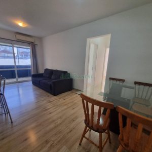 Apto Mobiliado com 70m², 2 dormitórios, no bairro Centro em Caxias do Sul para Alugar