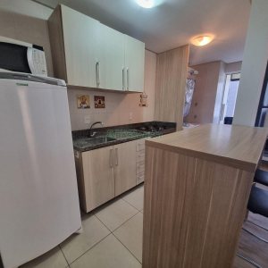 Apto Mobiliado com 70m², 2 dormitórios, no bairro Centro em Caxias do Sul para Alugar