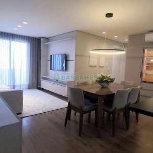Apartamento com 85m², 2 dormitórios, 2 vagas, no bairro Panazzolo em Caxias do Sul para Comprar