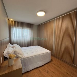 Apartamento com 85m², 2 dormitórios, 2 vagas, no bairro Panazzolo em Caxias do Sul para Comprar