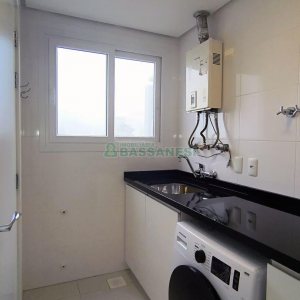 Apartamento com 85m², 2 dormitórios, 2 vagas, no bairro Panazzolo em Caxias do Sul para Comprar
