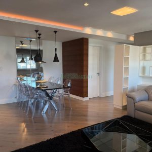 Apartamento com 126m², 2 dormitórios, 3 vagas, no bairro Pio X em Caxias do Sul para Comprar