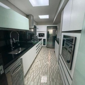 Apartamento com 126m², 2 dormitórios, 3 vagas, no bairro Pio X em Caxias do Sul para Comprar