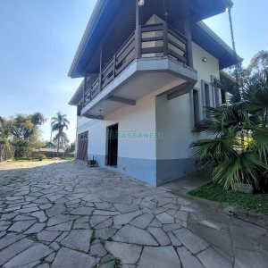 Casa Mobiliada com 115m², 3 dormitórios, 3 vagas, no bairro São Virgílio em Caxias do Sul para Alugar