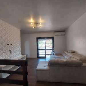 Casa Mobiliada com 115m², 3 dormitórios, 3 vagas, no bairro São Virgílio em Caxias do Sul para Alugar