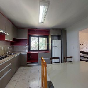 Casa Mobiliada com 115m², 3 dormitórios, 3 vagas, no bairro São Virgílio em Caxias do Sul para Alugar