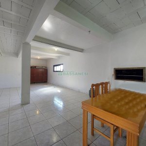 Casa Mobiliada com 115m², 3 dormitórios, 3 vagas, no bairro São Virgílio em Caxias do Sul para Alugar