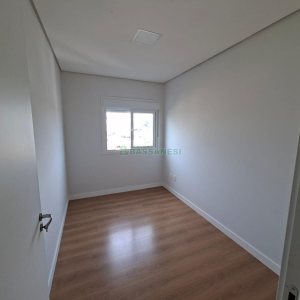 Apartamento com 50m², 2 dormitórios, 1 vaga, no bairro São Leopoldo em Caxias do Sul para Alugar