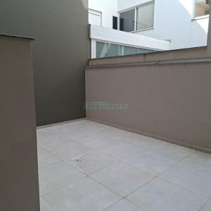Apartamento com 50m², 2 dormitórios, 1 vaga, no bairro São Leopoldo em Caxias do Sul para Alugar