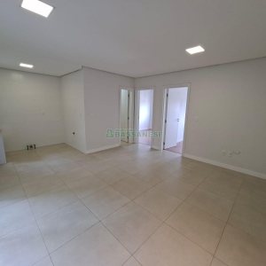 Apartamento com 50m², 2 dormitórios, 1 vaga, no bairro São Leopoldo em Caxias do Sul para Alugar