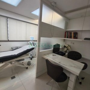 Sala com 88m², 1 vaga, no bairro Centro em Caxias do Sul para Comprar