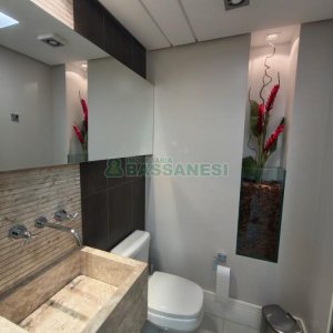 Sala com 88m², 1 vaga, no bairro Centro em Caxias do Sul para Comprar
