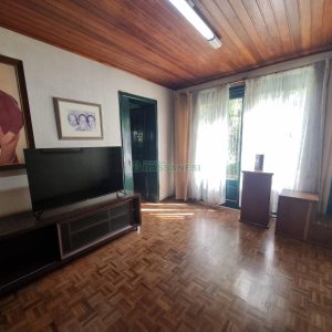 Casa com 311m², 3 dormitórios, 4 vagas, no bairro São Pelegrino em Caxias do Sul para Comprar