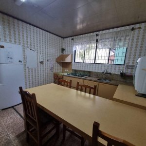 Casa com 311m², 3 dormitórios, 4 vagas, no bairro São Pelegrino em Caxias do Sul para Comprar
