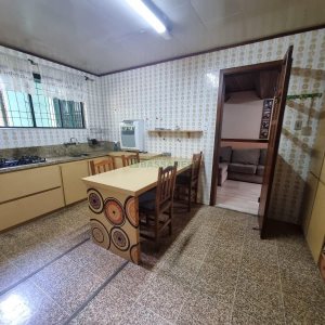 Casa com 311m², 3 dormitórios, 4 vagas, no bairro São Pelegrino em Caxias do Sul para Comprar