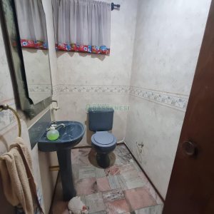 Casa com 311m², 3 dormitórios, 4 vagas, no bairro São Pelegrino em Caxias do Sul para Comprar