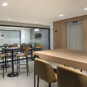 Sala com 17m², no bairro Exposição em Caxias do Sul para Comprar