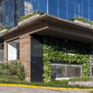 Sala com 17m², no bairro Exposição em Caxias do Sul para Comprar