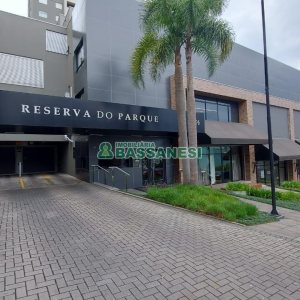 Apto Mobiliado com 88m², 3 dormitórios, 2 vagas, no bairro Madureira em Caxias do Sul para Alugar