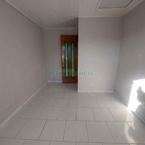 Sobrado com 85m², 2 dormitórios, 1 vaga, no bairro Salgado Filho em Caxias do Sul para Comprar