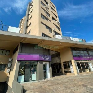 Sala com 47m², 1 vaga, no bairro Rio Branco em Caxias do Sul para Comprar