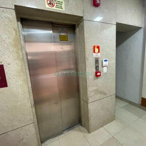 Sala com 47m², 1 vaga, no bairro Rio Branco em Caxias do Sul para Comprar