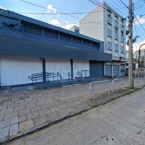 Loja com 519m², no bairro Madureira em Caxias do Sul para Alugar