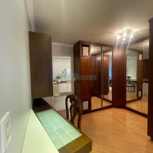 Casa com 330m², 3 dormitórios, 2 vagas, no bairro Jardim América em Caxias do Sul para Comprar