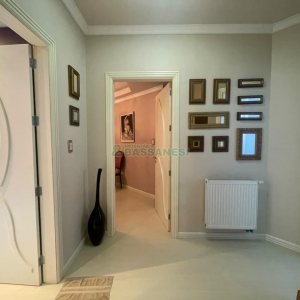 Casa com 330m², 3 dormitórios, 2 vagas, no bairro Jardim América em Caxias do Sul para Comprar