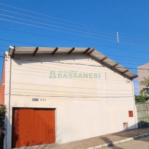 Pavilhão com 171m², no bairro Jardim América em Caxias do Sul para Alugar